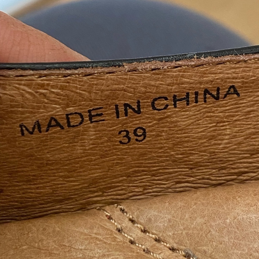 Shoes - Picture 6 of 7
